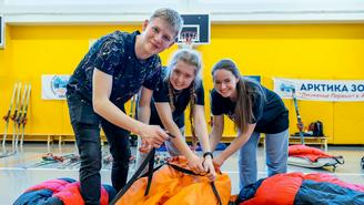 Юные исследователи идут в летний арктический поход
