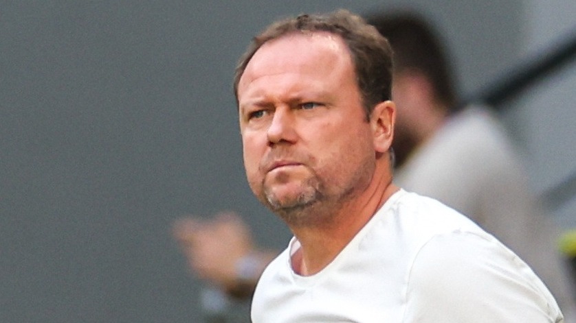 Марцел Личка покинул пост главного тренера футбольного клуба «Динамо»