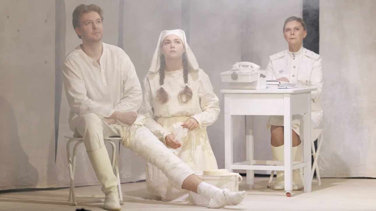 Спектакль Белая палатка: сюжет