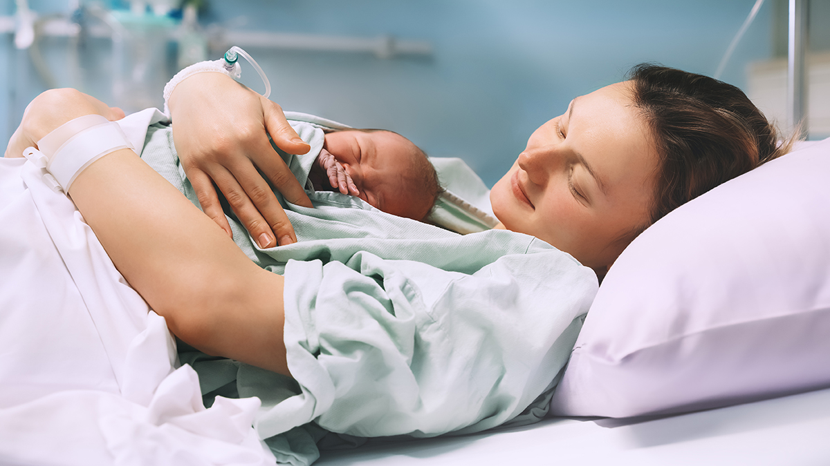 Боярский и Бибер: в тюменском роддоме собрали плейлист для родов