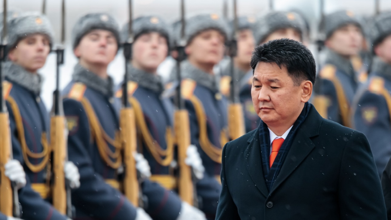 Президент Монголии прибыл в Москву в преддверии 9 Мая