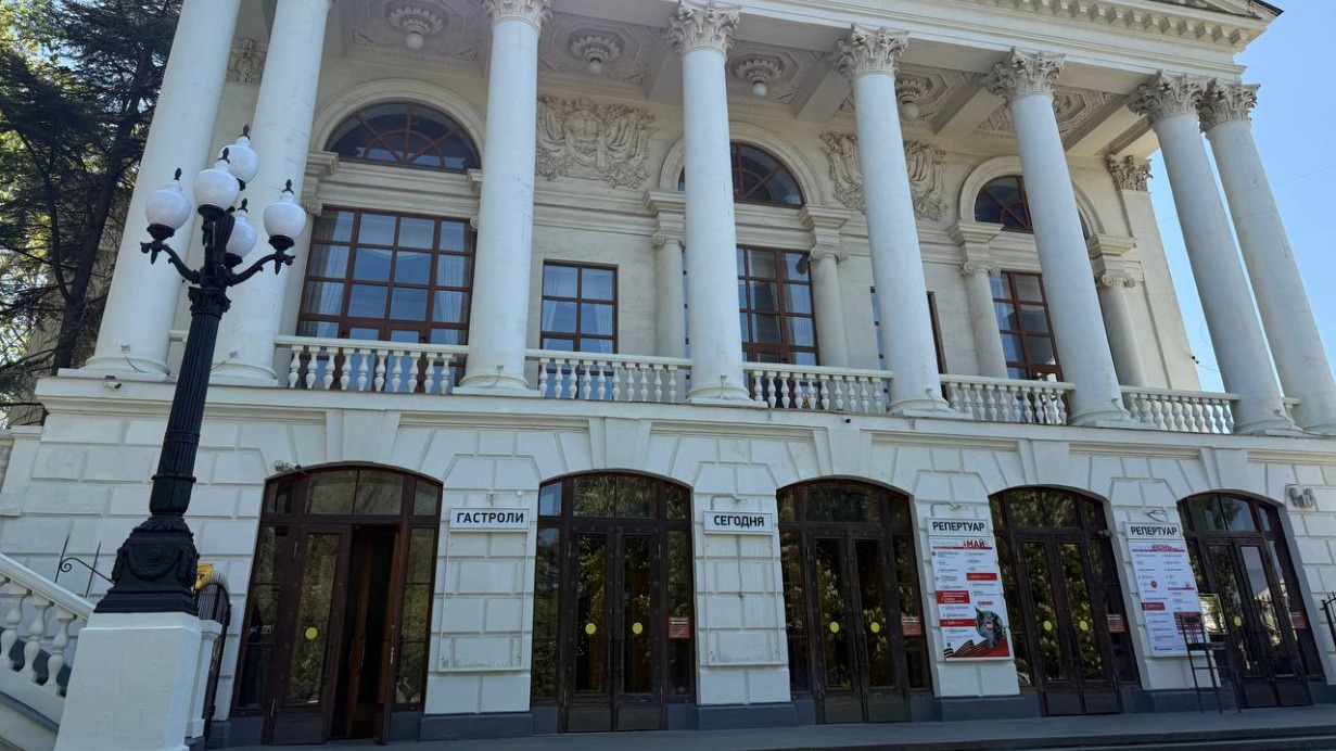 Спектакли театра Вахтангова отменили в Севастополе из-за Туминаса