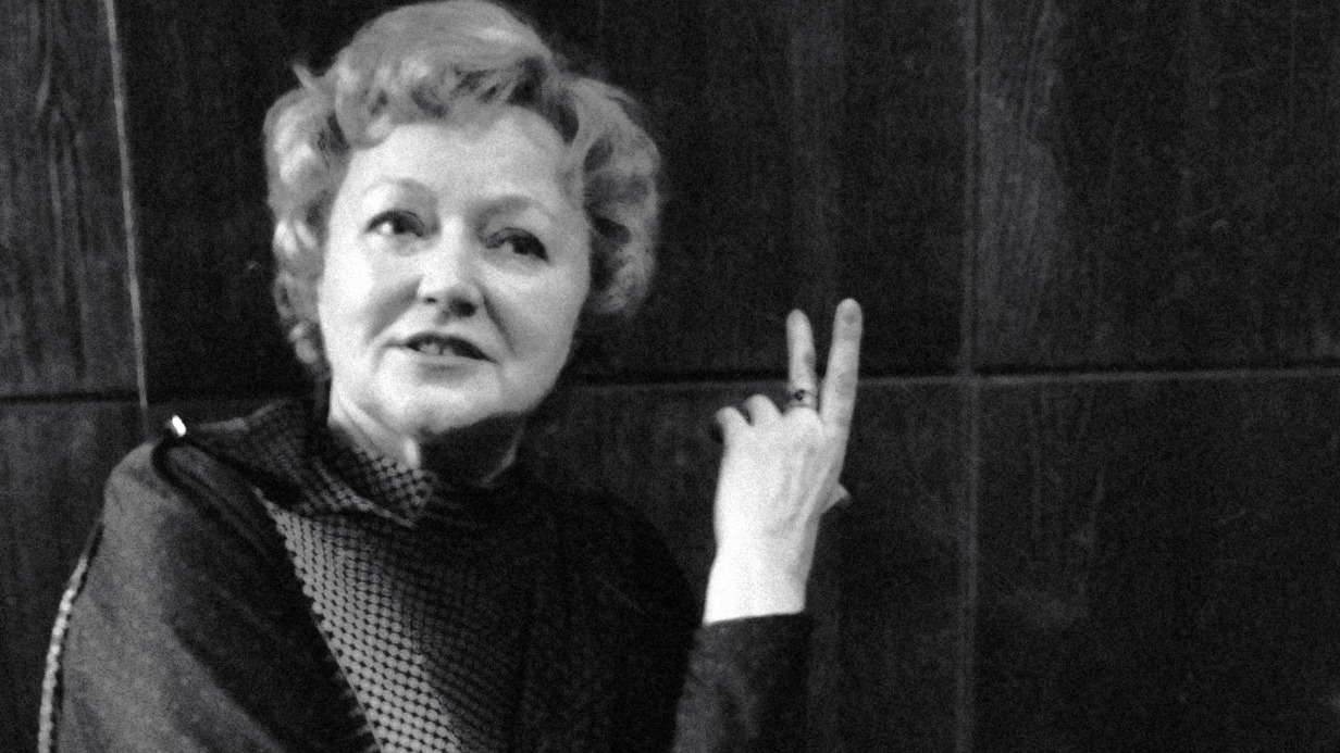 Народная артистка СССР Людмила Касаткина, фото 1984 года