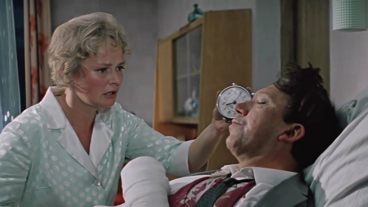 Дочь Нины Гребешковой рассказала об импровизации матери в «Бриллиантовой руке»