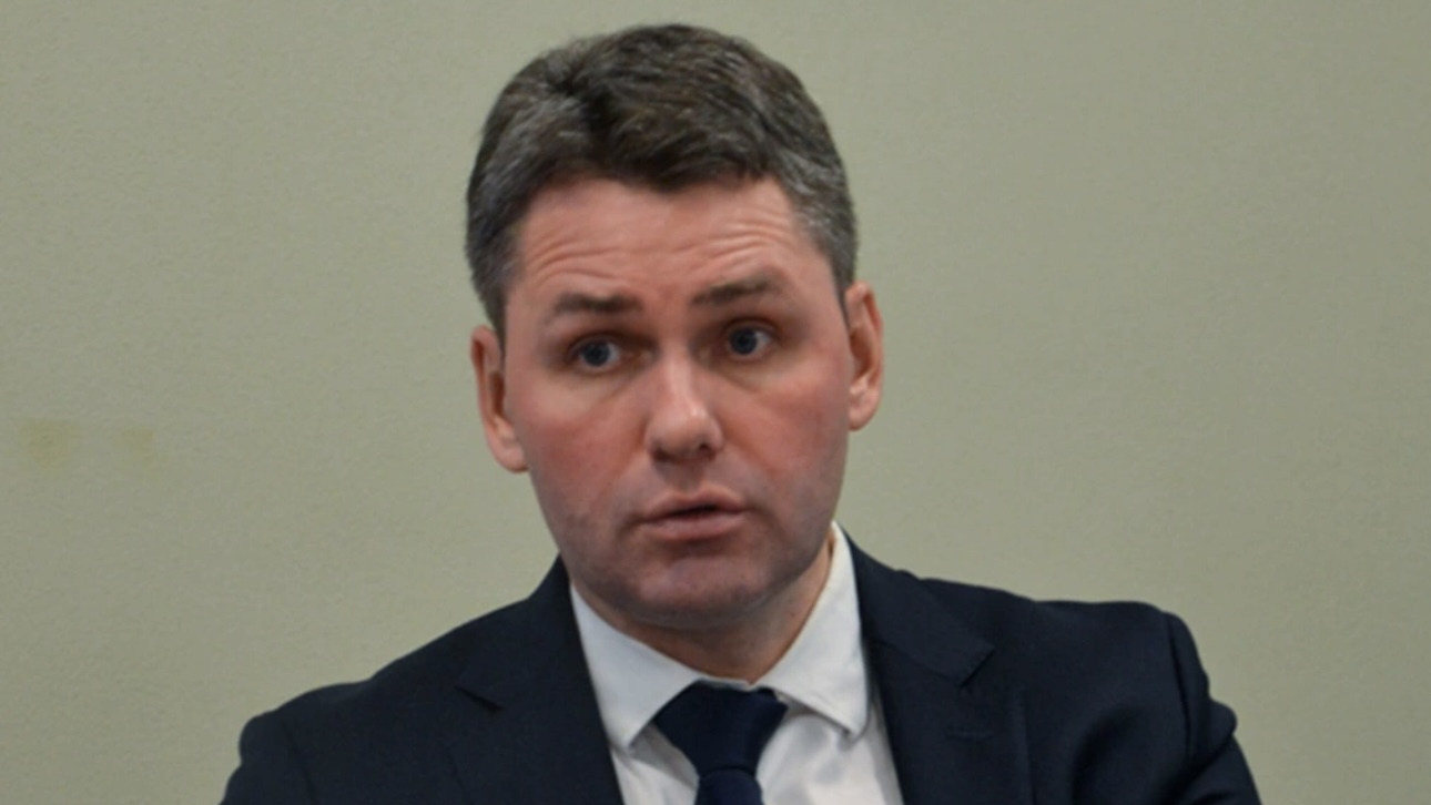 Директора по дистрибуции издательства «Эксмо» отпустили после допроса