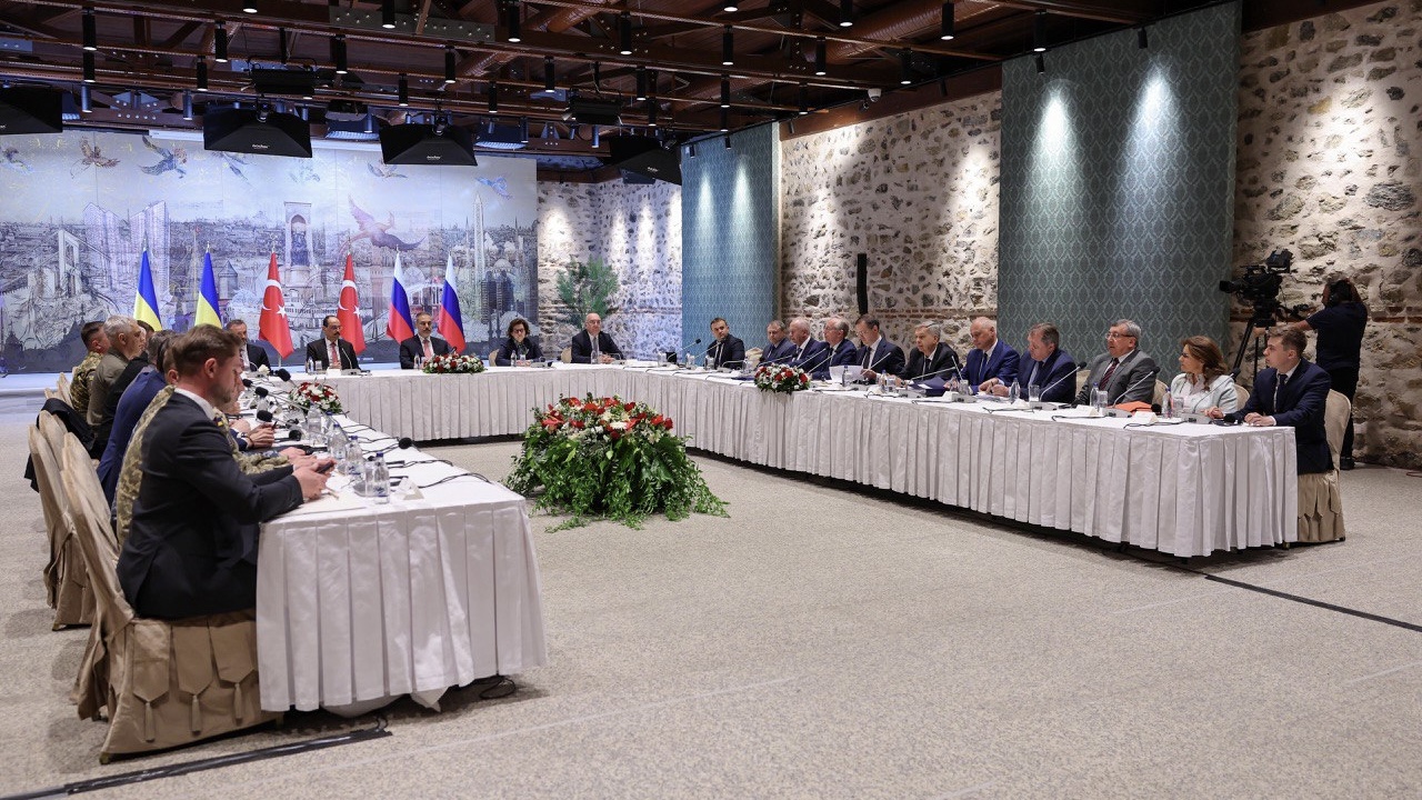 Переговоры российской и украинской делегаций начались в Стамбуле