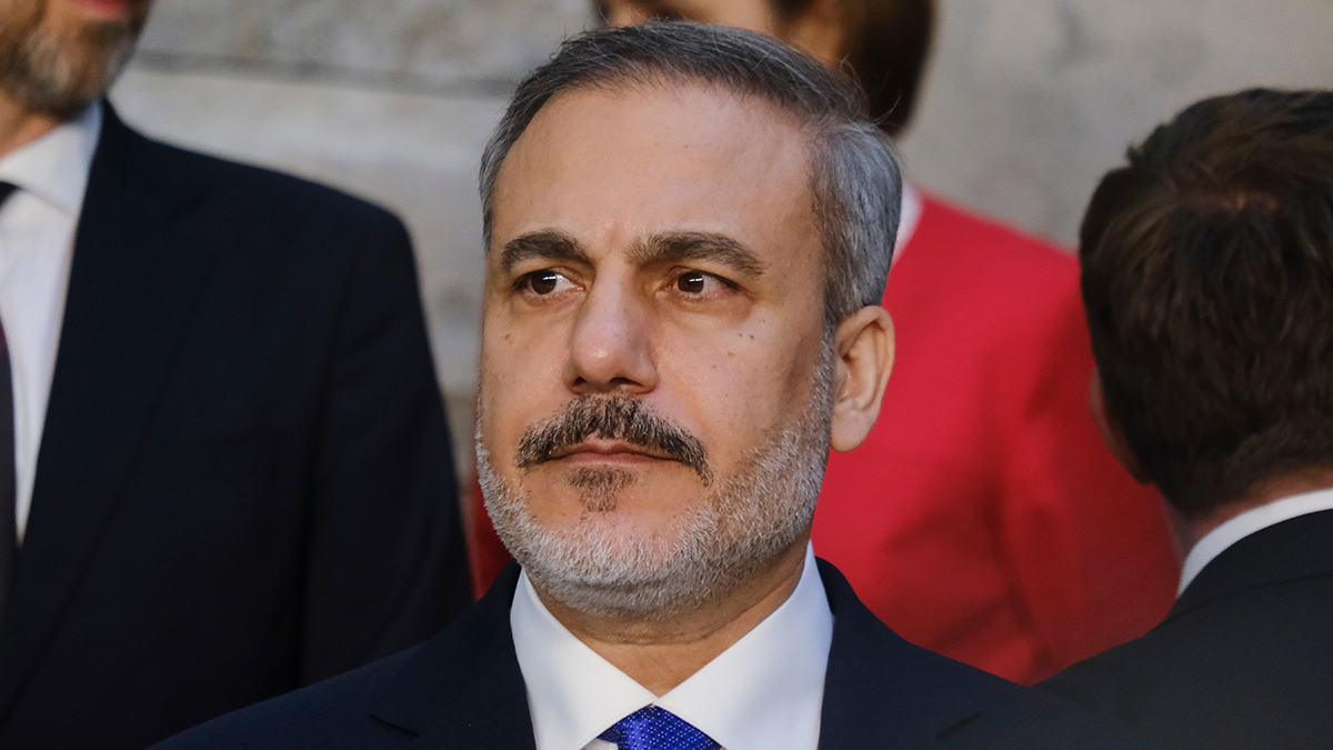 Фидан назвал скорейшее прекращение конфликта на Украине целью переговоров