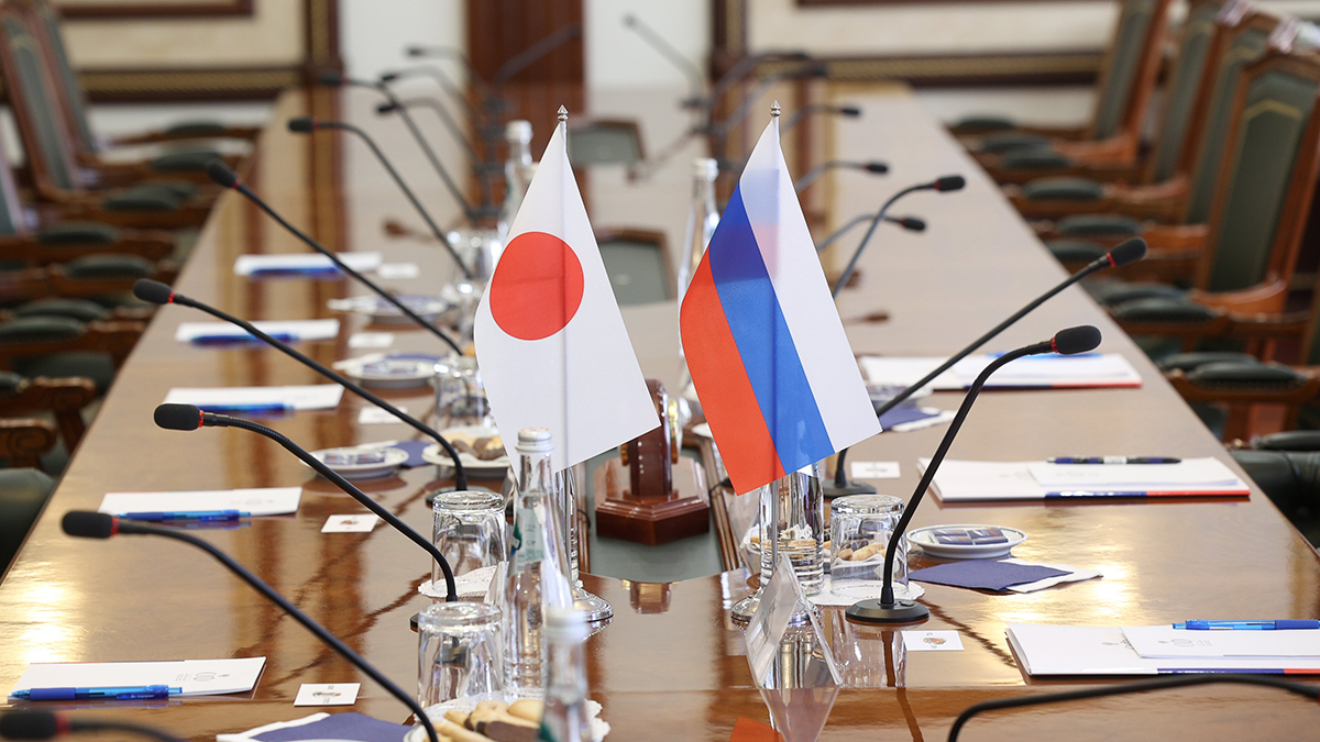 Россия готова к возобновлению прямых рейсов с Японией, но ждет решения Токио