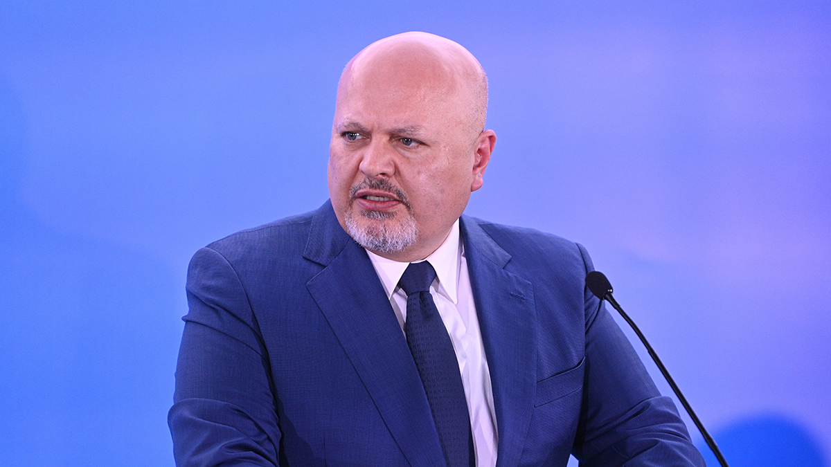 Отстранение прокурора МУС Хана: обвинения в домогательствах, ордер на арест Путина, скандалы