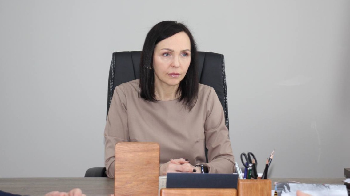 Увольнение главы Нюксенского округа Шевцовой: что известно о скандале с ее дочерью