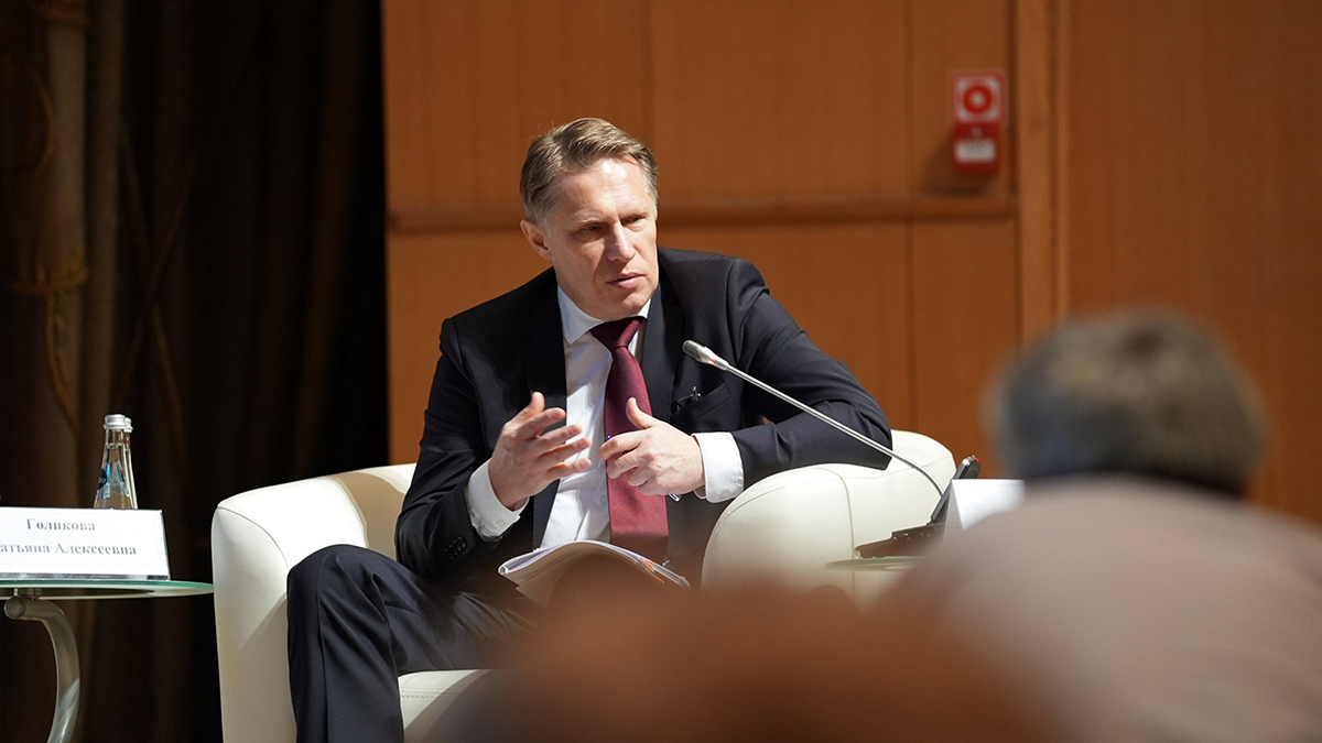 Мурашко заявил, что потребление сахара в РФ превышает норму в четыре раза