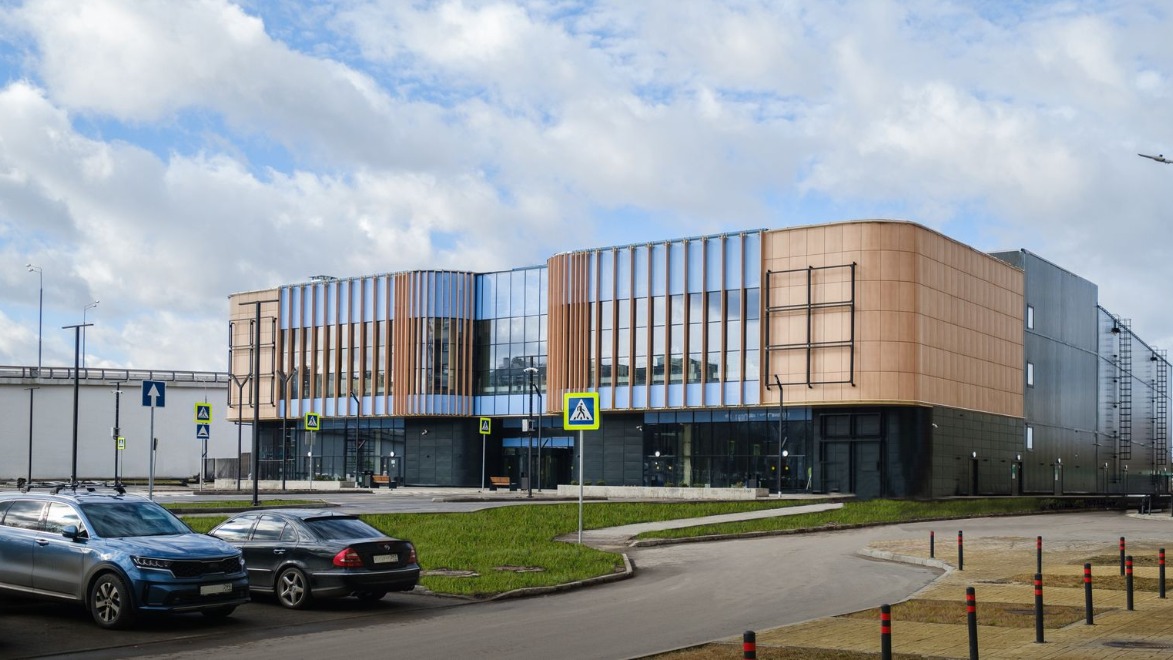 Торговый центр по городской программе открылся на Элеваторной улице