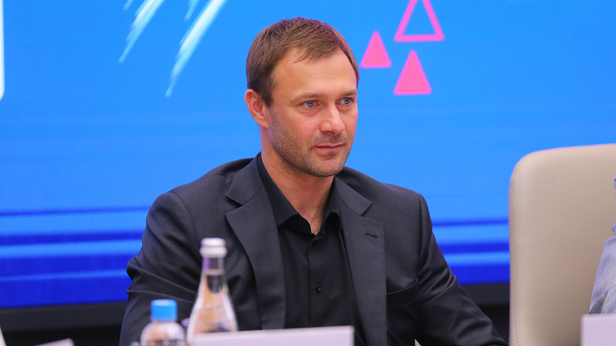 Футболист Сычев покинул пост президента омского клуба «Иртыш»