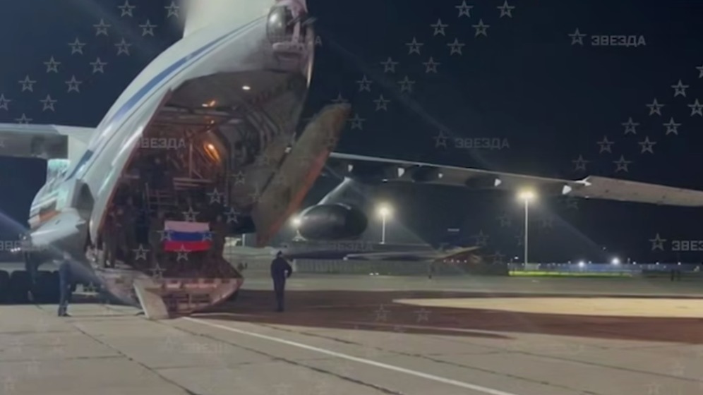 Самолет с 270 освобожденными военными ВС РФ приземлился в Подмосковье