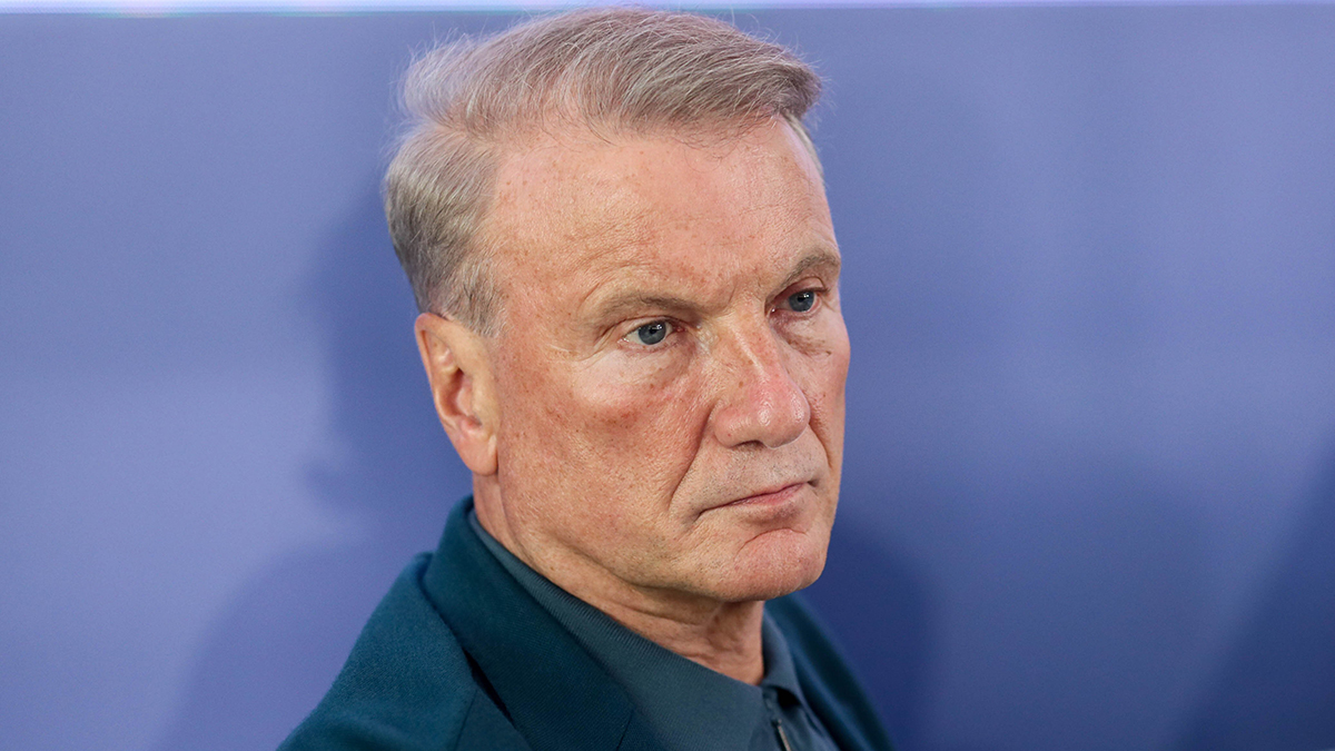 Глава Сбербанка Греф: Равновесным является валютный курс 100 рублей за доллар