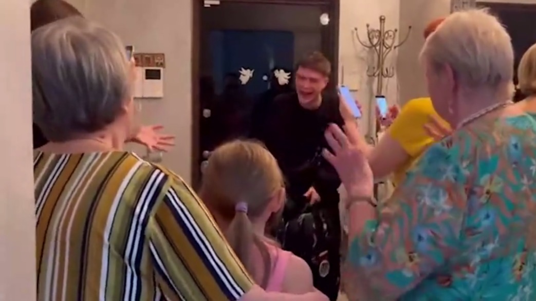 Звезду «Вампиров средней полосы» Глеба Калюжного отправили в армию