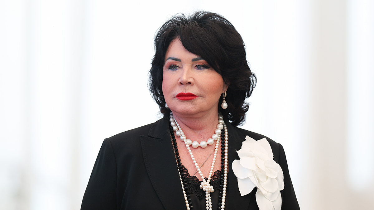 Бабкина отреагировала на предложение дать ей звание Примадонны вместо Пугачевой