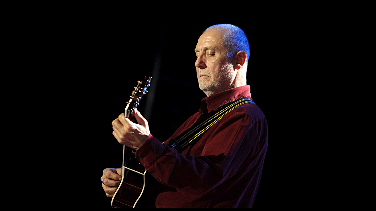 Известный турецкий певец Ильхан Шешен умер после длительной борьбы с онкологией