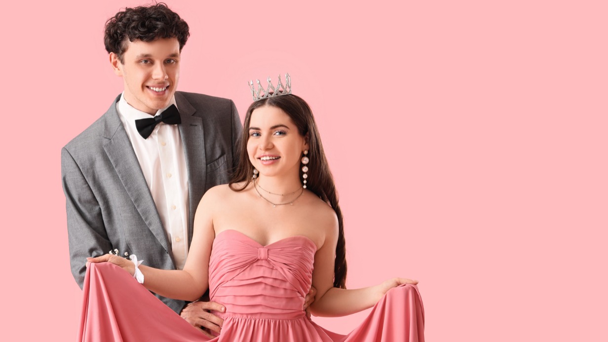 Тренд для юношей и девушек в этом сезоне один: естественность и легкость