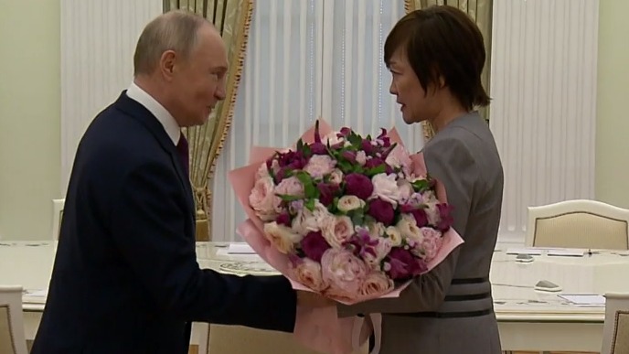 Правительство Японии отказалось комментировать встречу вдовы Абэ с Путиным