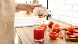 Чем опасны свежевыжатые соки для аллергиков