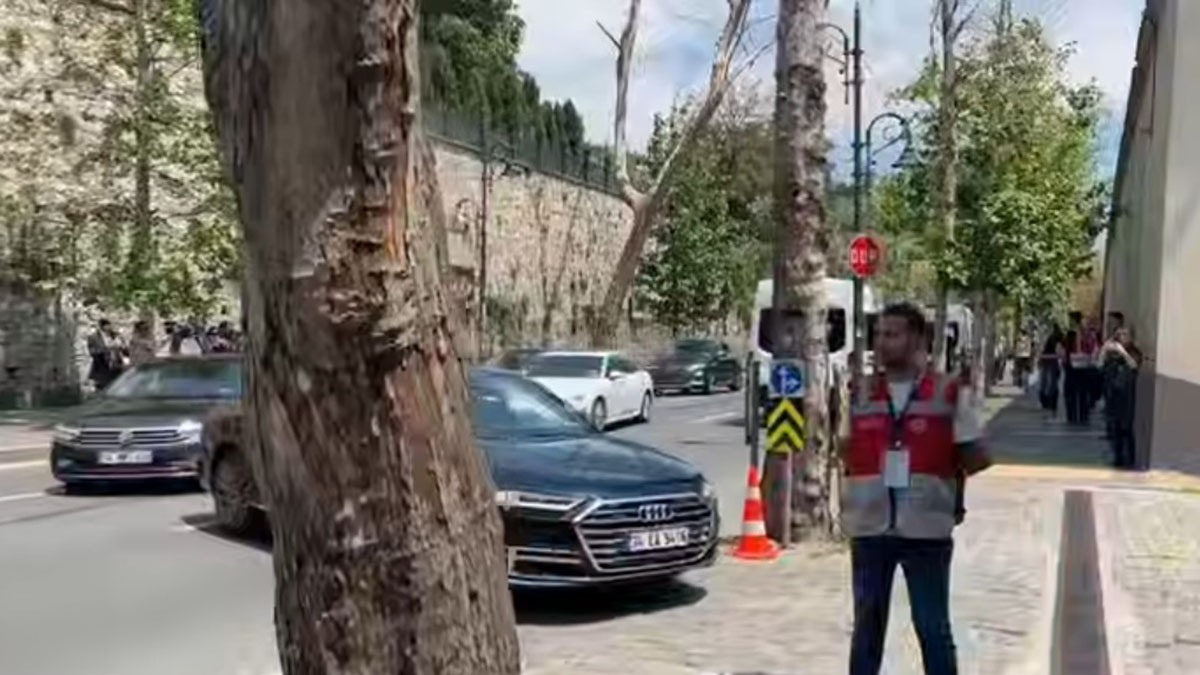 Российская делегация прибыла в Стамбул на второй раунд переговоров с Украиной