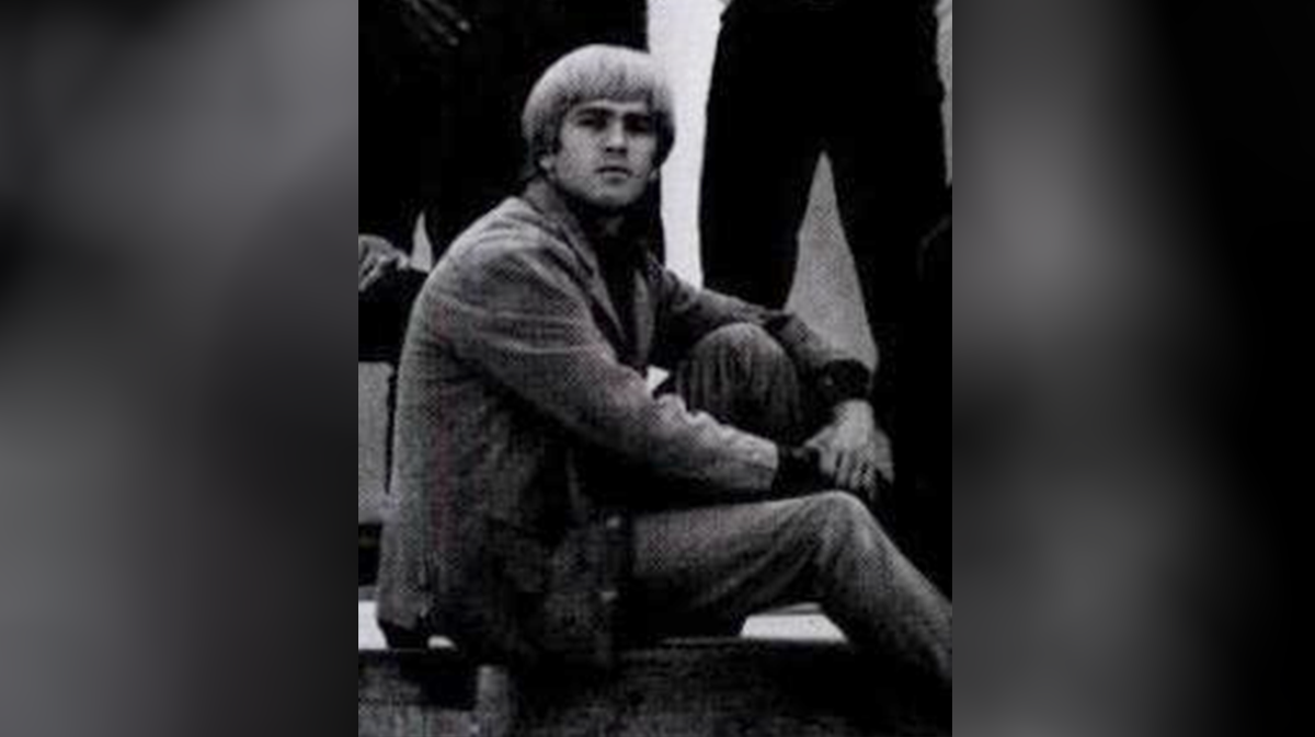 Скончался фронтмен культовой группы The Electric Prunes Джеймс Лоу