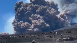 Метеоролог Позднякова: Пепел вулкана Этна может долететь до Москвы к середине недели