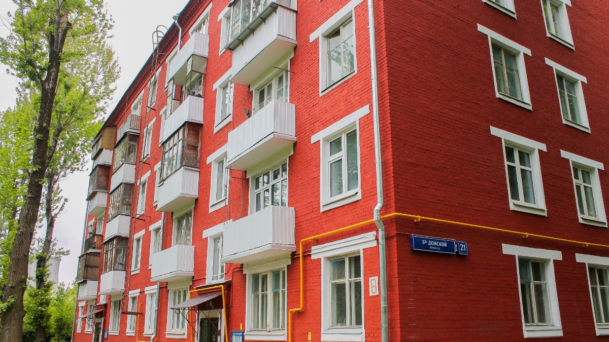 В Южном округе Москвы проходит капитальный ремонт дома 1959 года постройки