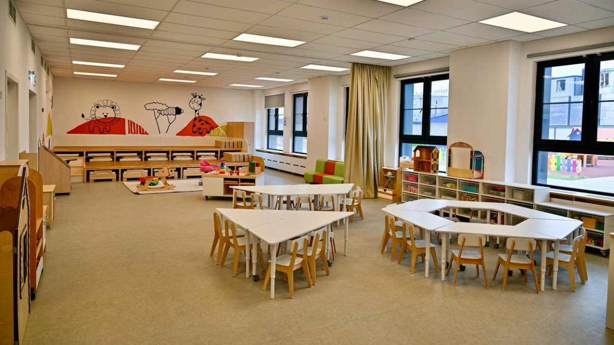 Собянин: В Москве открыт первый детский сад, построенный по модульной технологии