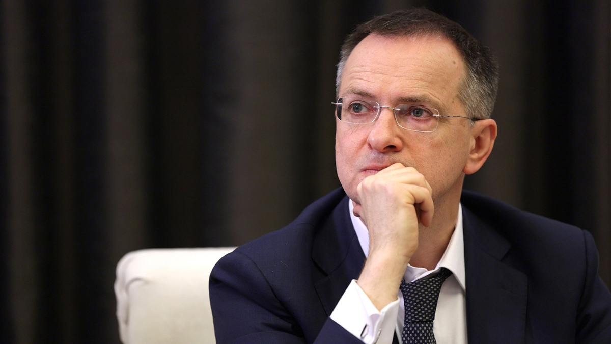 Мединский: Киеву стоило принять погибших бойцов в Троицкую родительскую субботу