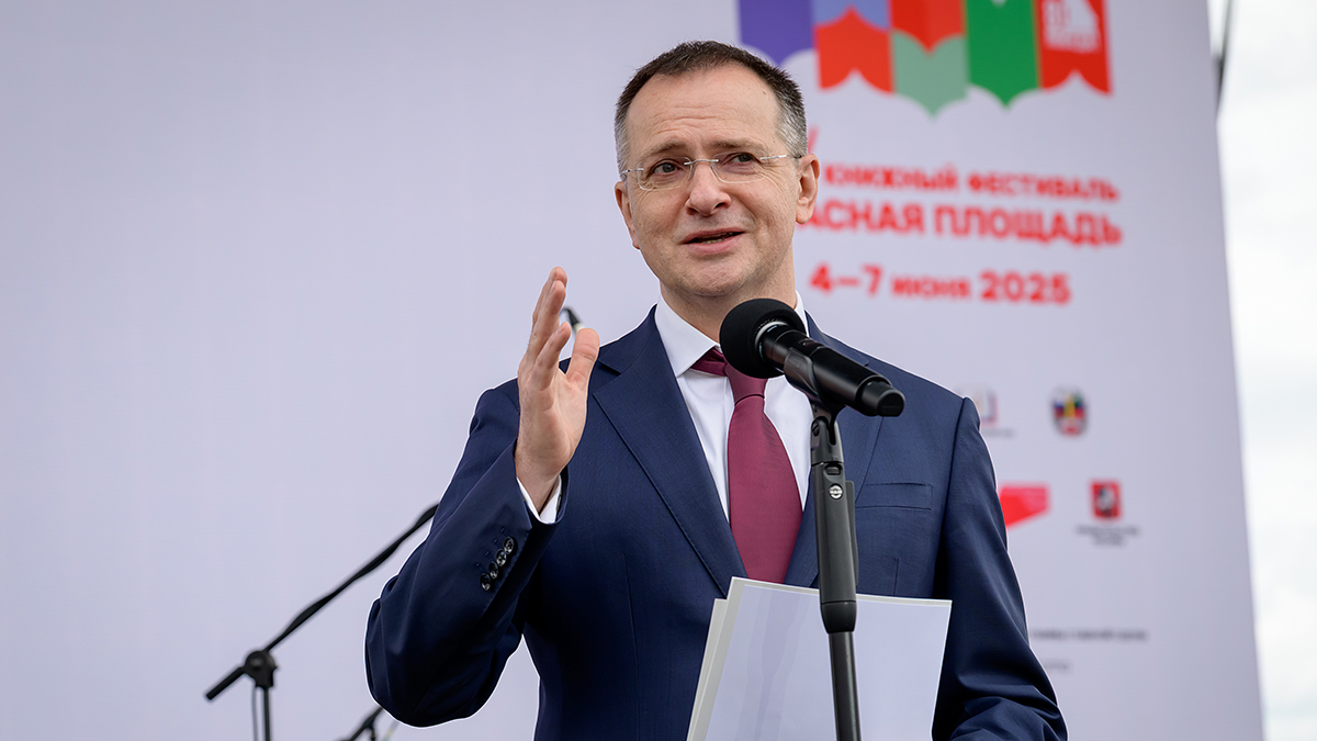 Мединский рассказал, что помогает ему в переговорах с Украиной