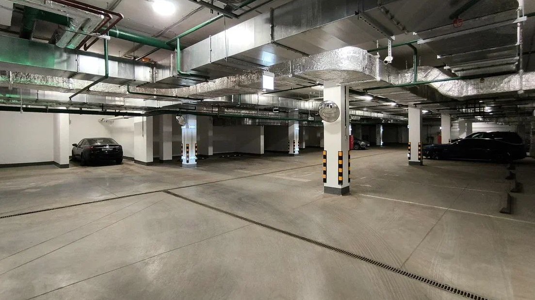 Автовладельцы могут приобрести 32 парковочных места на юго-востоке столицы