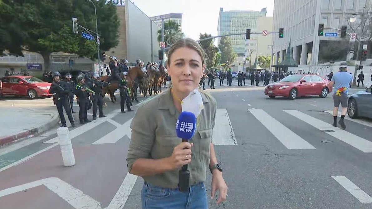 Американский полицейский выстрелил в австралийскую журналистку во время эфира