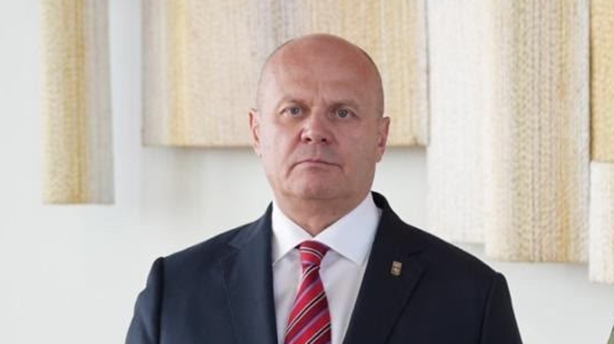 Задержание мэра Красноярска Владислава Логинова: обвинение во взятке, коррупционные схемы, петиция об отставке