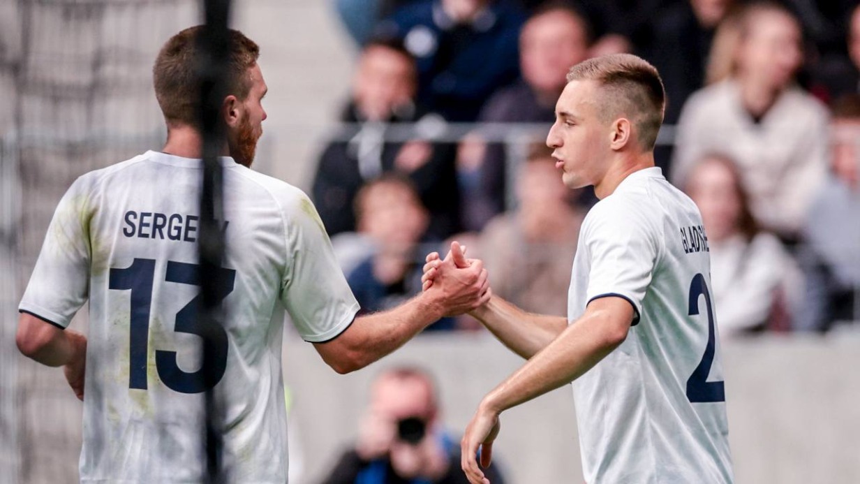 Сборная России по футболу обыграла команду Белоруссии со счетом 4:1