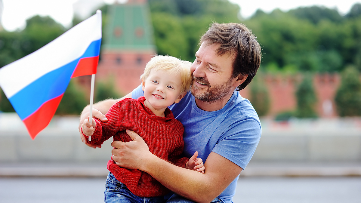 Сразу видно: наш человек! Иностранцы в восторге от вещей с российской символикой