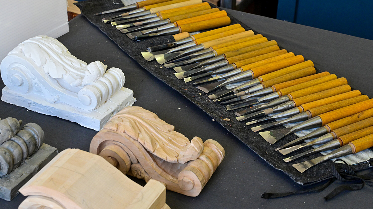 Омский скульптор Костенко «воскрес» в комментариях похоронившего его музея