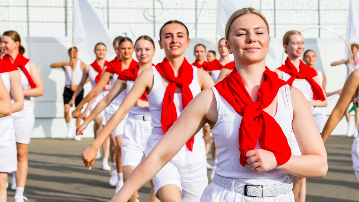 В Парке Горького реконструируют парад физкультурников и сцены фильма «Свинарка и пастух» 