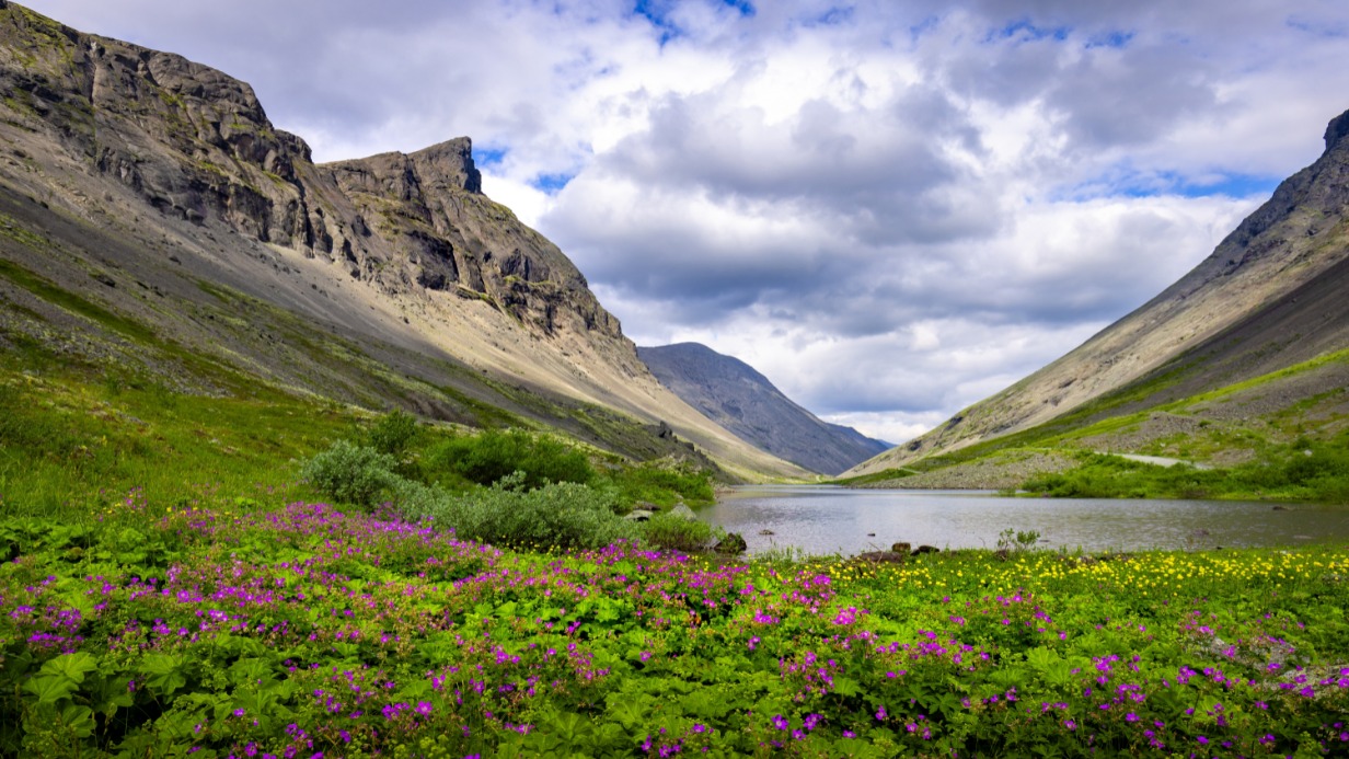 Пешие туры: цены, лучшие маршруты, что взять с собой