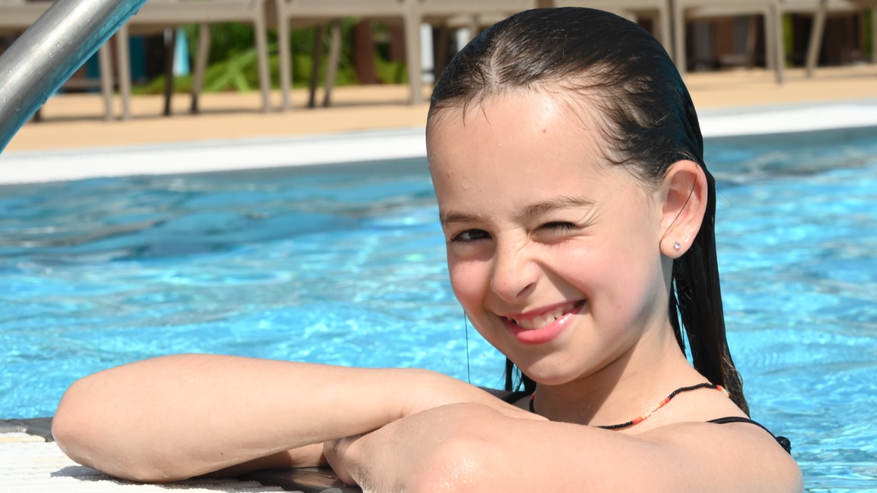 Москвичка Валерия Маркина в открытом бассейне в «Лужниках»