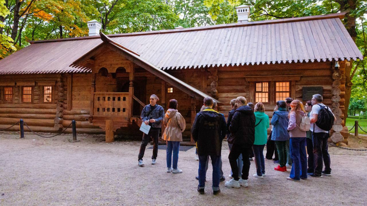 Сергей Собянин объявил о завершении реставрации домика Петра I в «Коломенском»