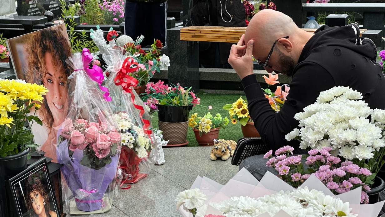 «Любят-то не меня, а Жанну Фриске»: друг певицы поделился воспоминаниями о ней