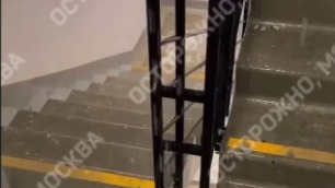 Жилую многоэтажку затопило кипятком на севере Москвы