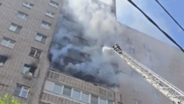 Три человека пострадали при пожаре в многоэтажке в подмосковном Подольске