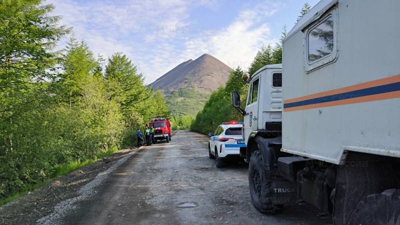 Спасатели более 15 часов искали под Магаданом туристку, которая была дома