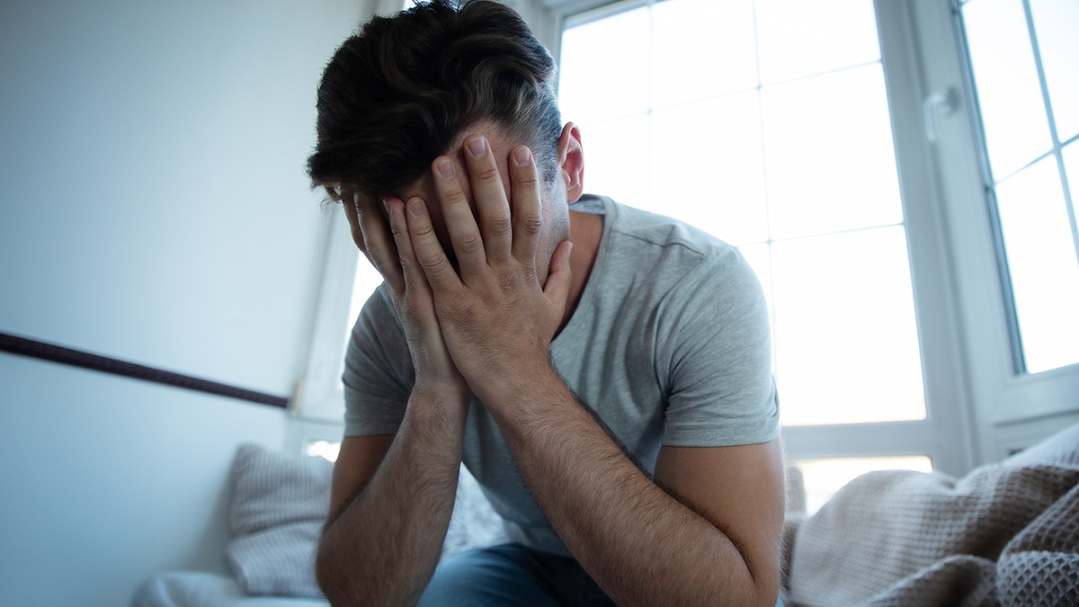 Почему нельзя запрещать мужчинам плакать