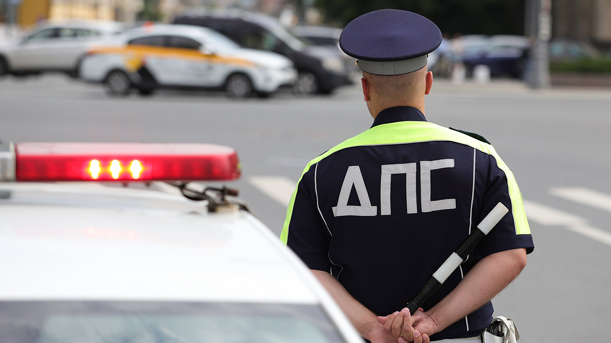 Двое мужчин напали на сотрудников ДПС в Нальчике