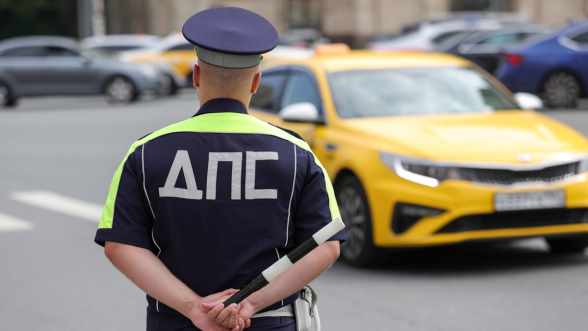 Полицейские нашли у пассажирки такси на востоке Москвы 200 граммов мефедрона