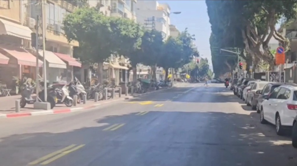 Улицы Тель-Авива опустели из-за прилетов иранских ракет по жилым районам